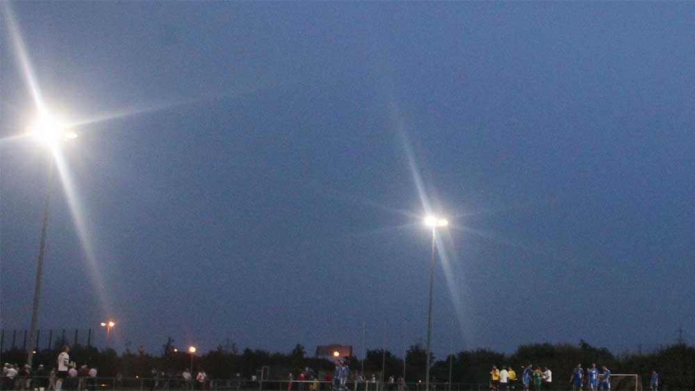Münster - Geinsheim: Erst Stau, dann Flutlicht-Gau
