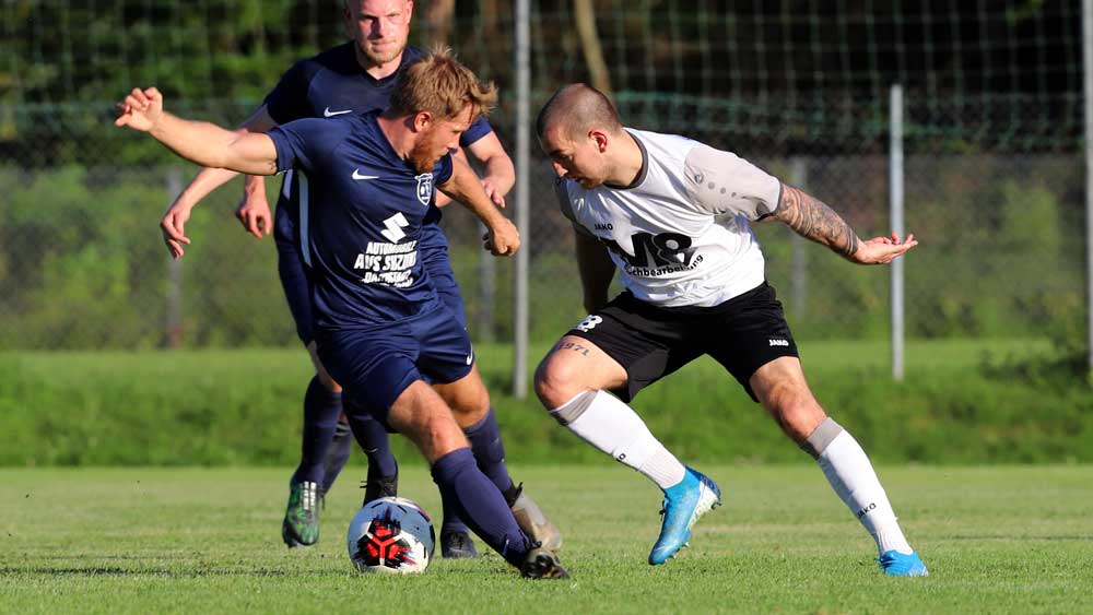 Favoriten setzen sich im Viertelfinale durch