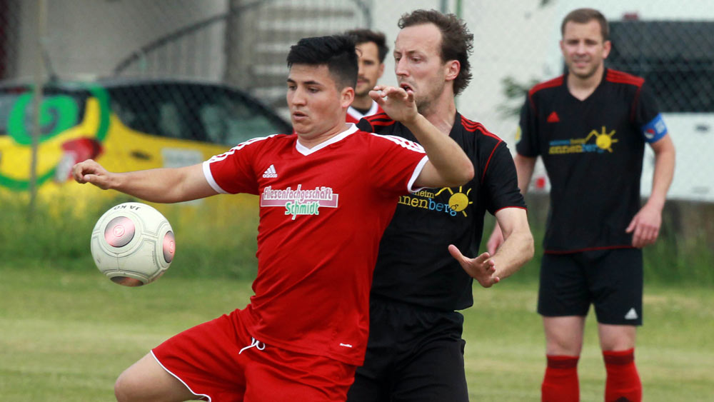 Marco Romero Lagares (vorne, Schaafheim), Timo Bauer (Reichelsheim).