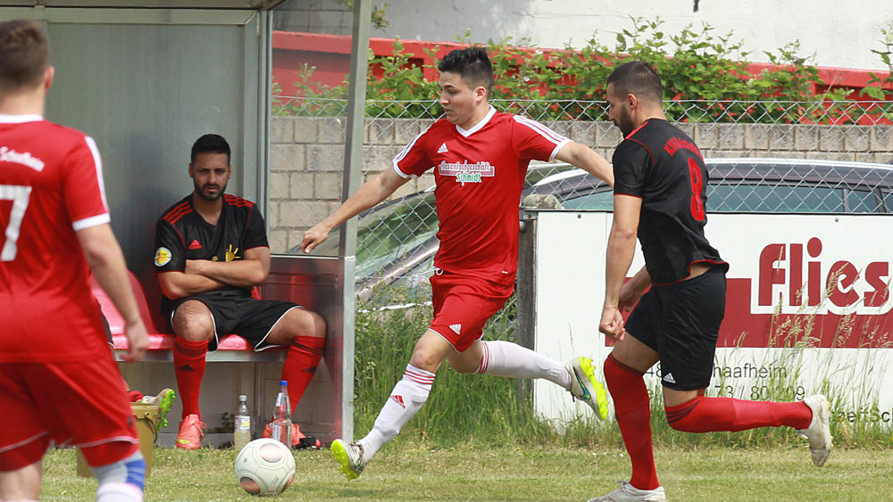 Marco Romero Lagares (links, Schaafheim), Osman Aktürk (Reichelsheim).