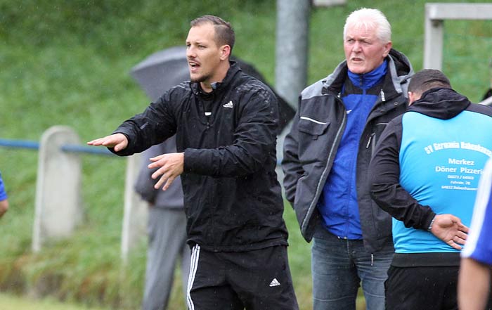 Germania-Trainer Steffen Schrod bekam keine Mannschaft zusammen. Ende der Runde wird Schrod in Babenhausen aufhören. Babenhausen droht das Aus / Sieg bei Akinwale-Premiere