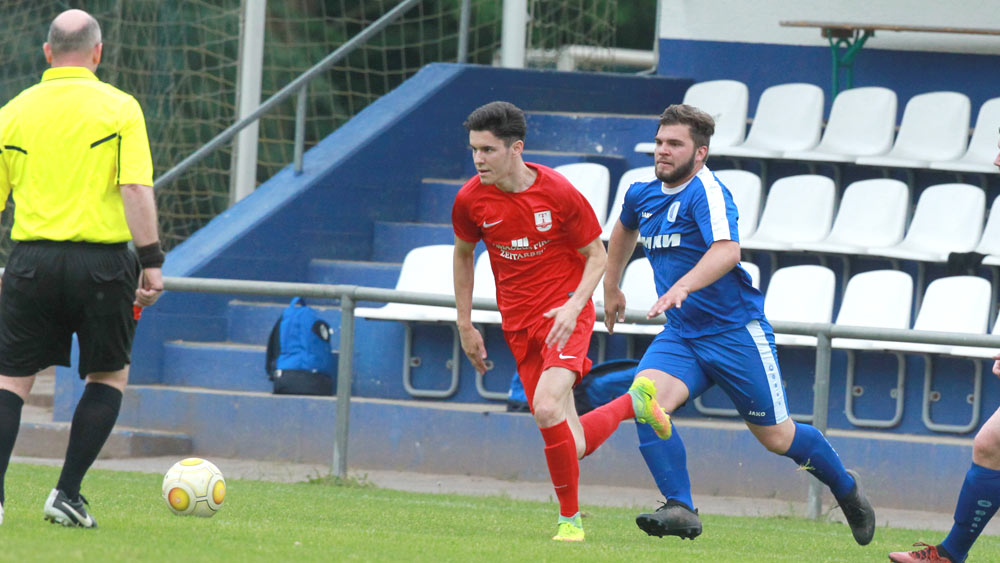 Niklas Winter (links, Ober-Roden), Daniel Lotz (Urberach).